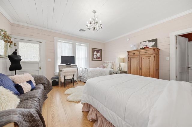 215 N Haupstrasse Street, Carmine, TX 78932