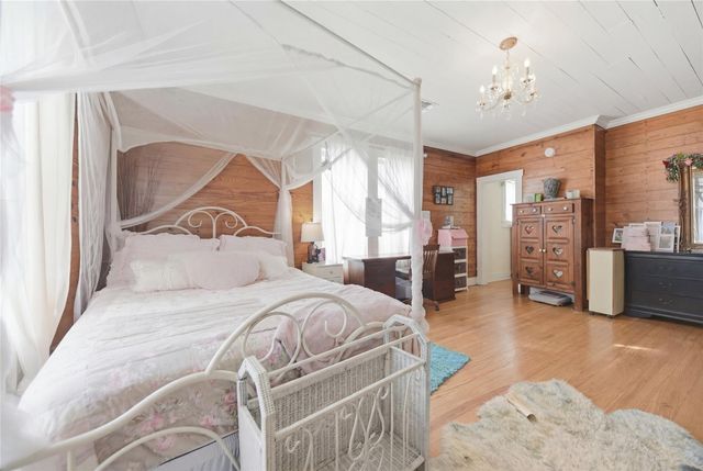 215 N Haupstrasse Street, Carmine, TX 78932