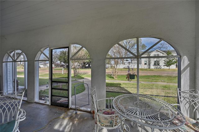 215 N Haupstrasse Street, Carmine, TX 78932