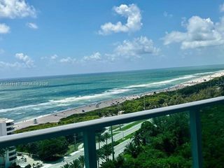 100 Bayview Drive 1906, Sunny Isles Beach, FL 33160