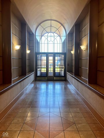 8690 Jaffa Court West Drive 14, Indianapolis, IN 46260