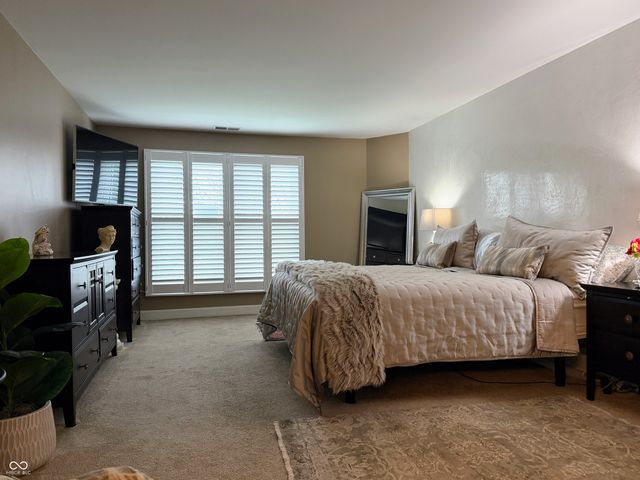 8690 Jaffa Court West Drive 14, Indianapolis, IN 46260
