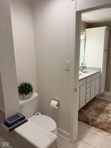 8690 Jaffa Court West Drive 14, Indianapolis, IN 46260