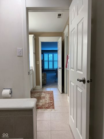 8690 Jaffa Court West Drive 14, Indianapolis, IN 46260