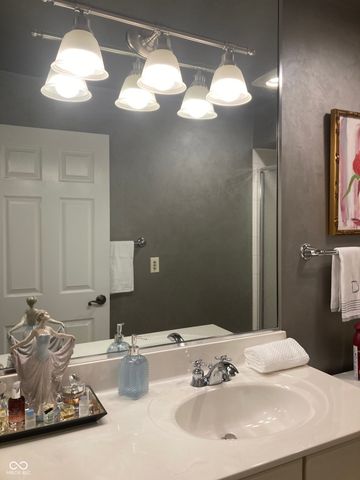 8690 Jaffa Court West Drive 14, Indianapolis, IN 46260