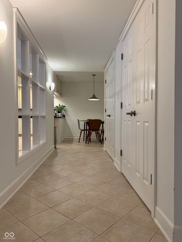 8690 Jaffa Court West Drive 14, Indianapolis, IN 46260