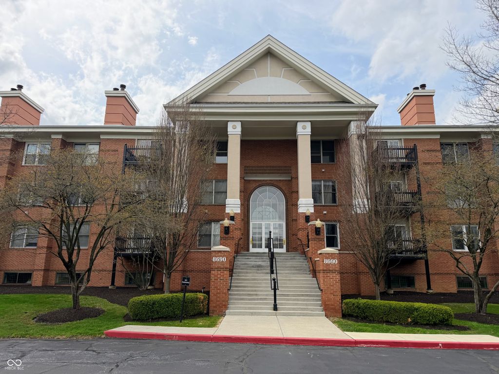 8690 Jaffa Court West Drive 14, Indianapolis, IN 46260