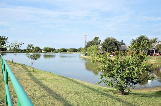 2713 Clubhouse Drive, Denton, TX 76210