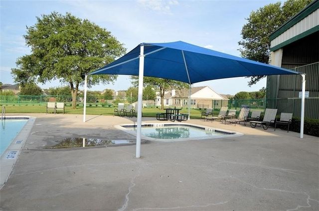2713 Clubhouse Drive, Denton, TX 76210