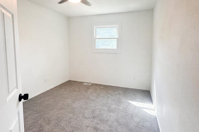 14 Woodland, Augusta, KS 67010