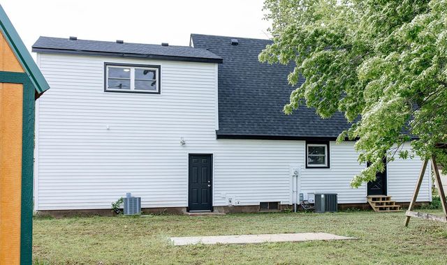 14 Woodland, Augusta, KS 67010