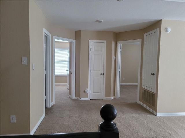 1404 Hummingbird Court, Crowley, TX 76036