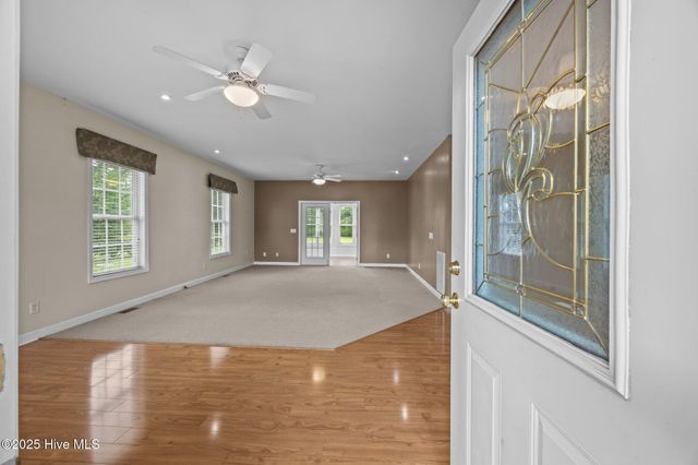 151 N Mitchell Way, Havelock, NC 28532