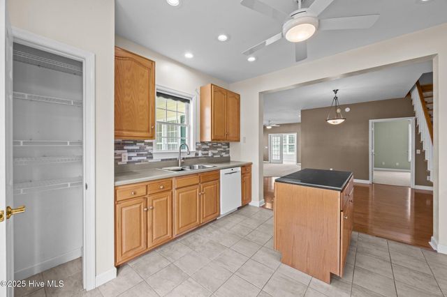 151 N Mitchell Way, Havelock, NC 28532