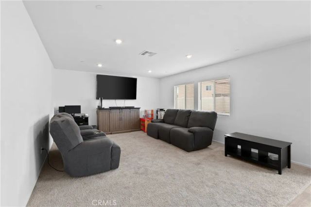 1355 Monument St., Hemet, CA 92543