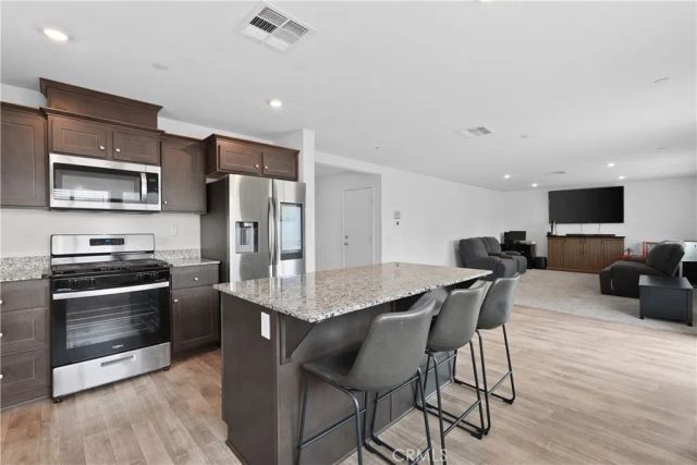 1355 Monument St., Hemet, CA 92543