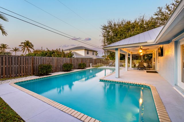 9325 SE Mercury Street, Hobe Sound, FL 33455