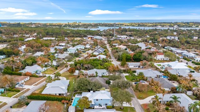 9325 SE Mercury Street, Hobe Sound, FL 33455