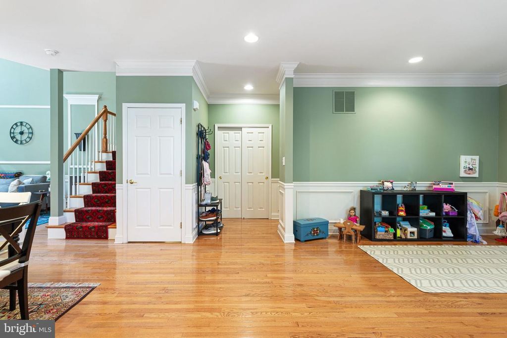 70 LONGVIEW LN, NEWTOWN SQUARE, PA 19073 — photo 2