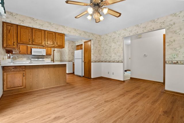 52135 Nancy Lane, Three Rivers, MI 49093