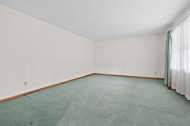 52135 Nancy Lane, Three Rivers, MI 49093