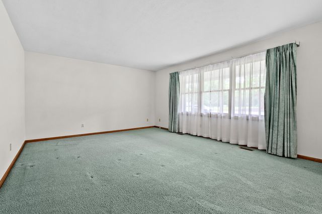 52135 Nancy Lane, Three Rivers, MI 49093