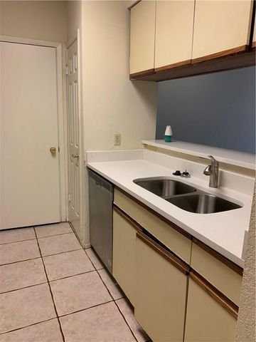 807 W 25th ST 103, Austin, TX 78705