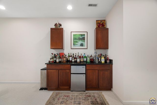 5319 SW 40th Ter, Topeka, KS 66610