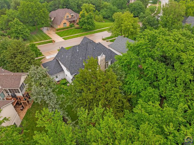 5319 SW 40th Ter, Topeka, KS 66610