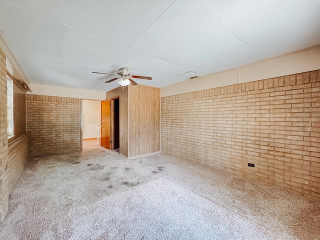 609 NW 5th Street, Kerens, TX 75144