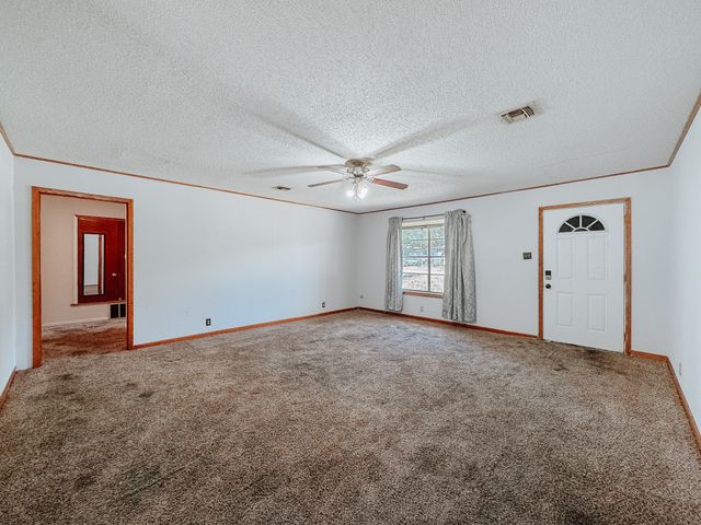 609 NW 5th Street, Kerens, TX 75144