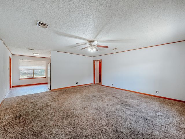 609 NW 5th Street, Kerens, TX 75144