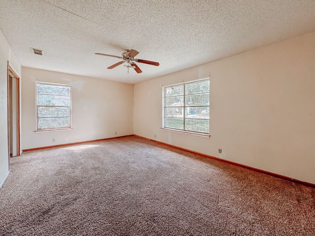 609 NW 5th Street, Kerens, TX 75144