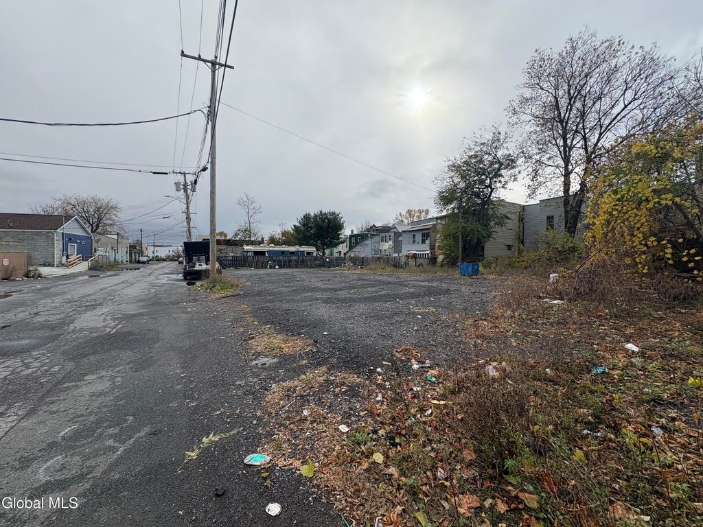 30 Willow Street, Albany, NY 12206