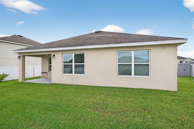 35803 HILLBROOK AVENUE, Zephyrhills, FL 33541