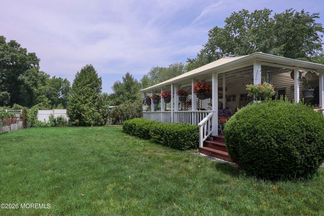 102 Stratford Road, Tinton Falls, NJ 07724