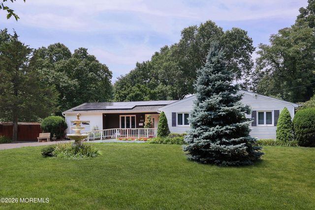 102 Stratford Road, Tinton Falls, NJ 07724