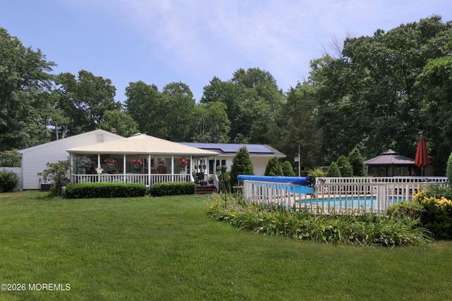 102 Stratford Road, Tinton Falls, NJ 07724