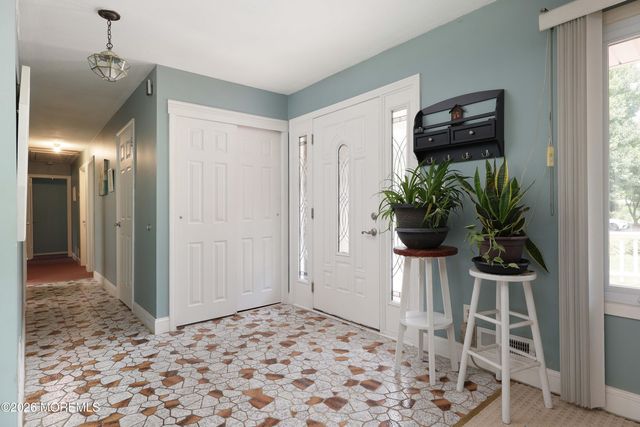 102 Stratford Road, Tinton Falls, NJ 07724