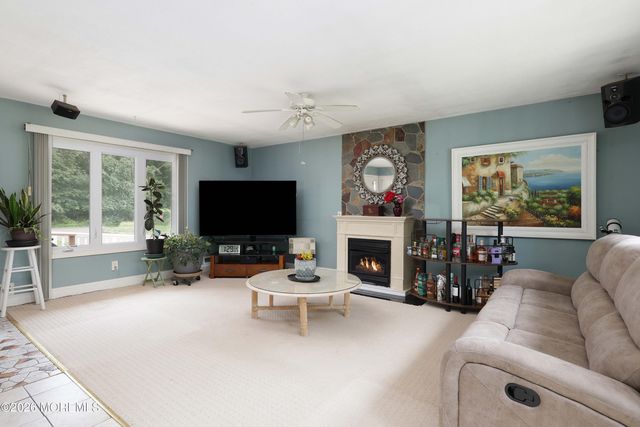 102 Stratford Road, Tinton Falls, NJ 07724
