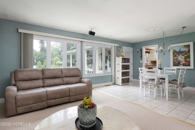 102 Stratford Road, Tinton Falls, NJ 07724