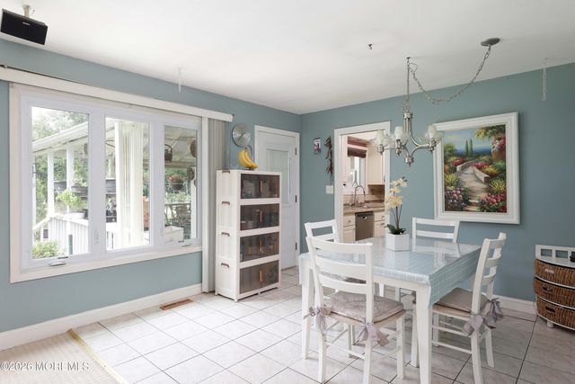 102 Stratford Road, Tinton Falls, NJ 07724