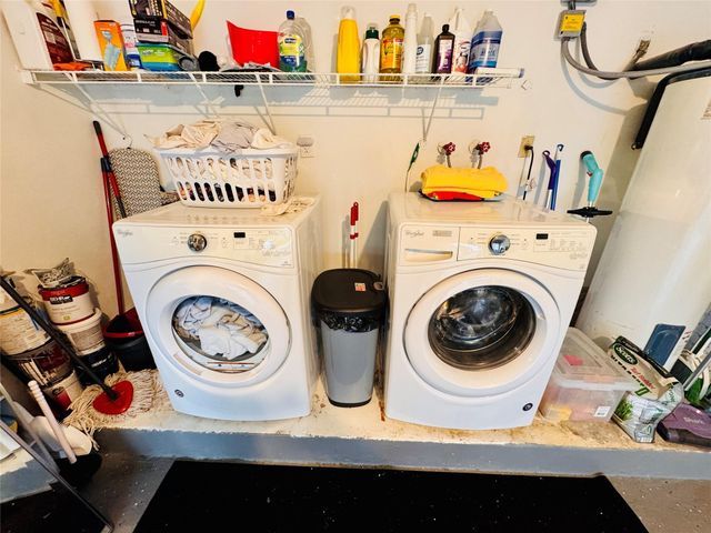 9673 NW 45th St, Sunrise, FL 33351