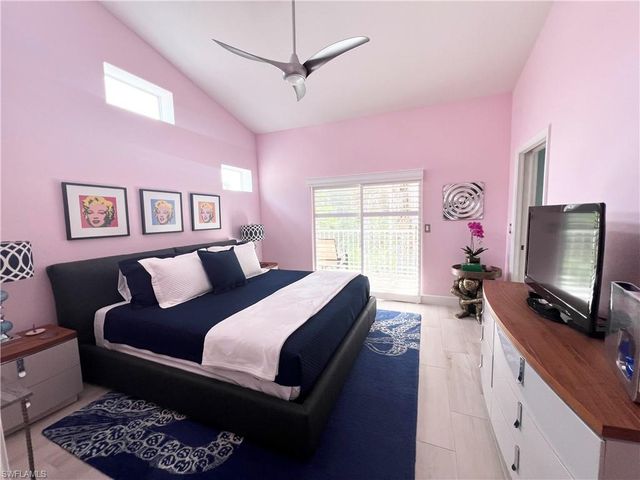 1095 Partridge CIR 201, Naples, FL 34104