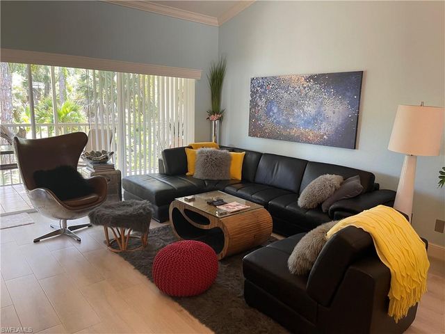 1095 Partridge CIR 201, Naples, FL 34104
