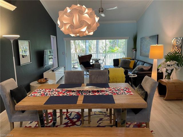 1095 Partridge CIR 201, Naples, FL 34104