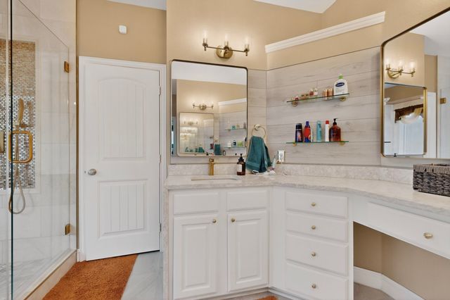 2345 Fountain Gate Drive, Little Elm, TX 75068