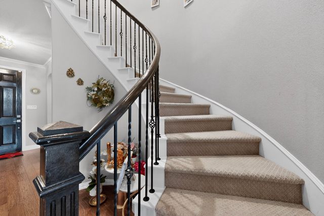 2345 Fountain Gate Drive, Little Elm, TX 75068