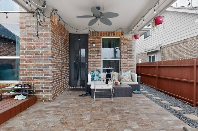 2345 Fountain Gate Drive, Little Elm, TX 75068