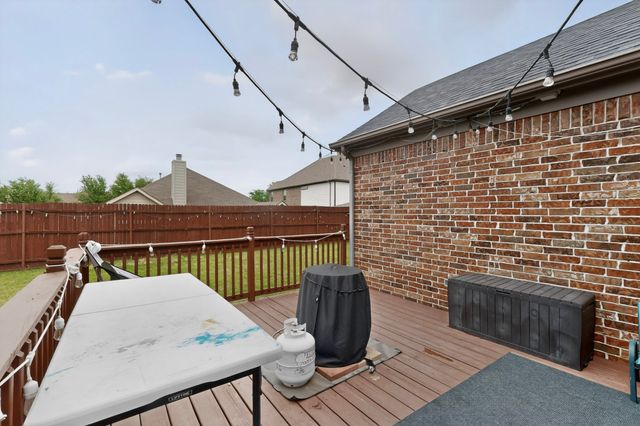 2345 Fountain Gate Drive, Little Elm, TX 75068